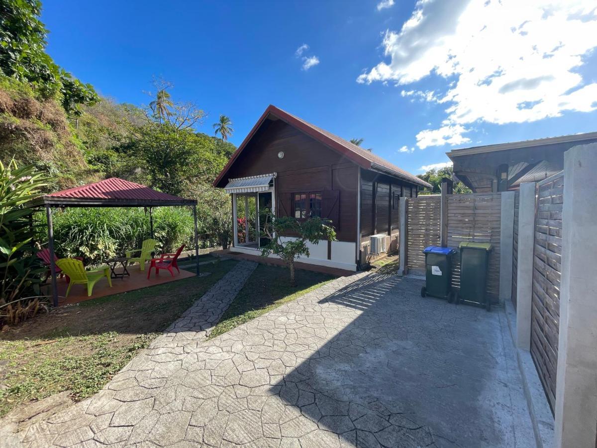 Le Gaspardo: Beachside Retreat with Garden and Comfort Le Carbet Exterior photo